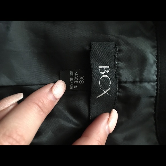 Blazer - Picture 3 of 3